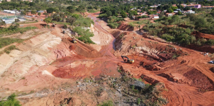 Obras da bacia de amortecimento da Avenida João Ribeiro (Foto: Divulgação/Secom)